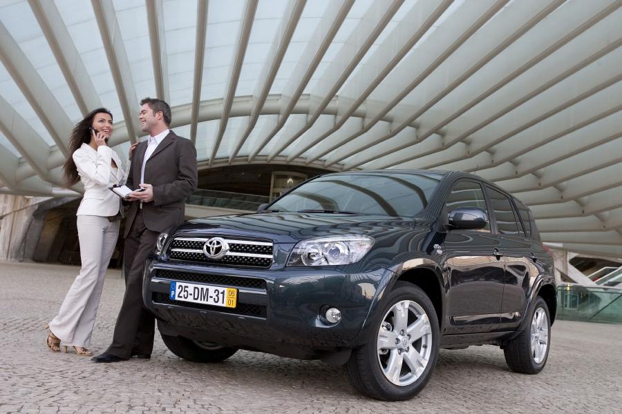  Toyota RAV4 2005 года  (фото 81 из 172)